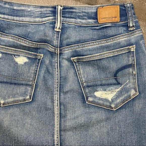 American Eagle Hi-Rise Distressed Denim Mini Skirt size 2 - Picture 7 of 12